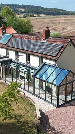 🌿 Discover Brook Cottage, Woolaston 🌿 £1,100,000 Nestled on the edge of the charming village of Woolaston, Brook Cottage enjoys a picture-perfect setting with all the benefits of village life close at hand — from local shops and welcoming pubs to an active and friendly community spirit. Perfectly positioned between Lydney and Chepstow, you’ll find yourself surrounded by the stunning landscapes of the Forest of Dean and the Wye Valley, while excellent road links via the M48 make Cardiff, Bristo