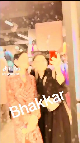 Bakhar ki cutie (@glacier.jani)’s videos with original sound - Shaheen Studio
