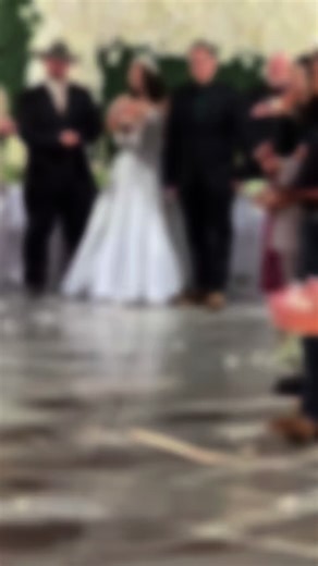 When love meets live mariachi music, the celebration reaches a whole new level 🎺🎉 Schedule a tour to discuss hosting your next event at Cypress Venue. #CypressVenue #htx #HoustonEvents #katytx #fyp #cypresstx #MilestoneMoments #weddingreception