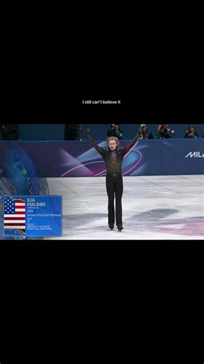 I never thought this could happen 🤯😮!! (Also, not misha clapping for him while he skates ☺️) #iliamalinin #olympics #figureskating #quadgod #malinin