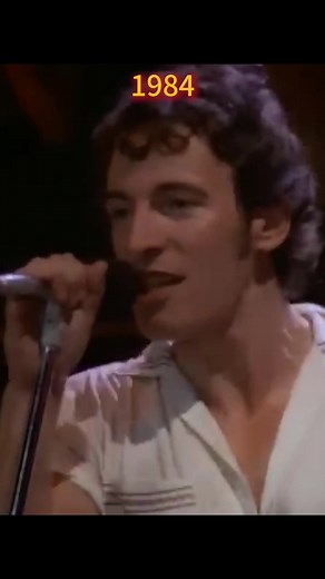 Bruce Springsteen's Iconic Synth in Dancing In the Dark
