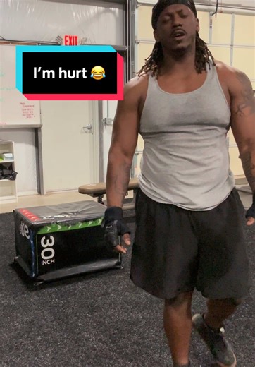 When you do 100 a day you gotta find ways to switch it up to make it fun! If I ain’t having fun wit it I’ll be done wit it. Message me and I can help you find what can work for you! Whether that’s preworkout, vitamins, creatine, or even just some new gym merch, you can use my link to get deals on all our products on the Bucked Up site! https://bckd.co/vUKXtQw COUPON CODE: FLEXONEM5 #buckedupambassador #fitnessjourney #workout #gym #flexonem5