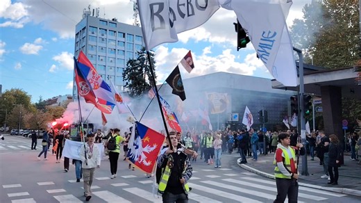 17K views · 831 reactions | Srtudenti i učenici krenuli iz Valjeva u Novi Sad gde će 1.11. biti obeležena godišnjica od pada nadstrešnice na železničkoj stanici kada je poginulo 16 osoba | RTV MARŠ Valjevo | Facebook