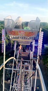 14K views · 70 reactions | Would you jump off a Ferris Wheel if you turned around and it had a photo and flower tribute on it?? Funny Videos Want to be featured? Message us videos you filmed to be featured on the page! | Funny Videos | Facebook