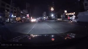 216K views · 2.1K reactions | They’re canceling each other out. 路‍♂️ From Paul Soliman: “Hello! Just want to share this dashcam video. Ingat, mga lods. Happened at SM Pampanga near McDo Mexico.” | VISOR | Facebook