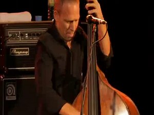 Avishai Cohen - Live at TSFJazz Studio [French Jazz Radio] 2010 - ARTE Live - YouTube