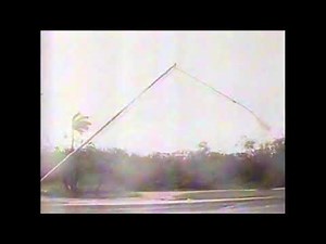 Hurricane Andrew - WSVN snippet - 1992-08-24 - 8 a.m. (approx.)