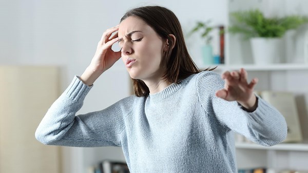 Benommenheit, Schwindel und Lichtblitze vor den Augen: Wann sind Kreislaufprobleme gefährlich?