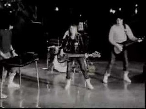 Suzi Quatro - Devil Gate Drive (1974 Music Video) | #15 Song