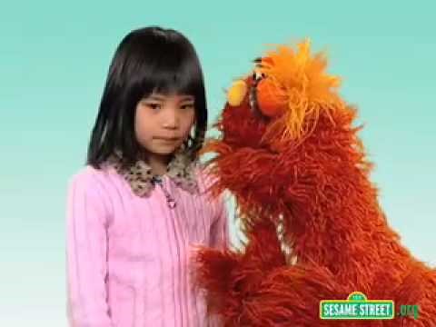 Sesame Street Eat Your Colors