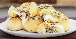 10-Minute Cheese Stuffed Biscuit Recipe