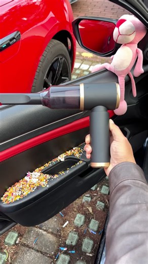 Top Cordless Vacuum Cleaner for Easy Car Cleaning