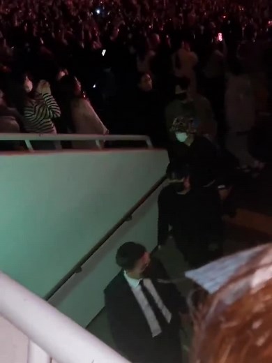 Suga and Harry Styles' Emotional Performance