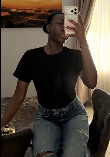 Can you guess where we’re off to next? #abuja #vlogmas #fyp #dettydecember #lifestyle