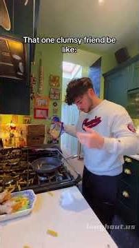 Clumsy people 🤣🤣🤣#fail#funny#fyp