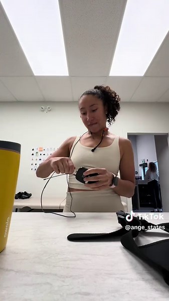 10 mile run in 30 seconds 😚#runtok #newyork #marathontraining #runnergirl #twenties