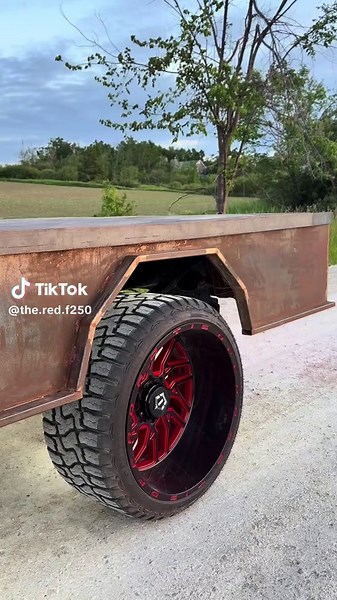 Need to get the flatbed painted already #24x14s #trucktok #fyp #fsucrew #builtnotbought #fypp #f250 #liftedtrucks