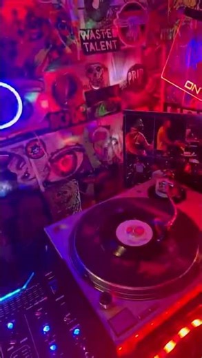 COMPUTER LOVE (ZAPP) #80s #80smusic #funk #classicsoul #soul