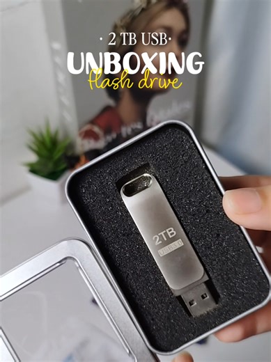 Store Large Files with 2TB USB Flash Drives