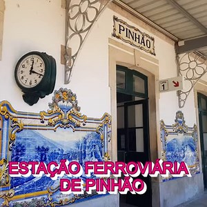 Estação Ferroviária do Pinhão - Douro Vinhateiro Observar os painéis é como ler uma história, contada pelas imagens que representam as fases da produção de vinho no Douro. | Portugal cool