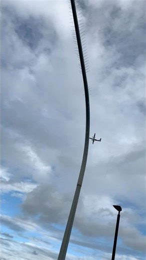 De Haviland Canada Dash 8 Q300 departs Auckland Airport #aviation