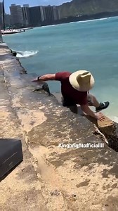 6.6K views · 20 reactions | Don't laugh  https://www.instagram.com/kingbrightofficiallll?igsh=Ynlpa2E3NHBwendj | Comedian King Bright | Facebook