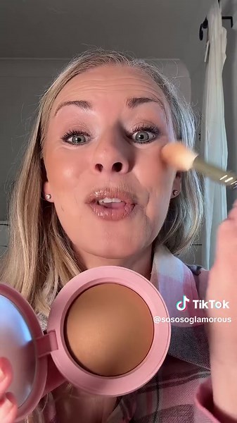 £18 P.Louise Bronzer Bundle - Makeup For Beginners