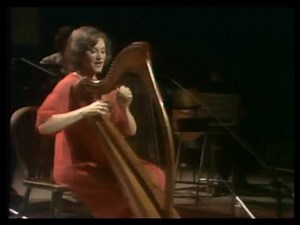 Mary O'Hara sings "Má Phósann Tú ..." a traditional song in Gaelic with harp accompaniment