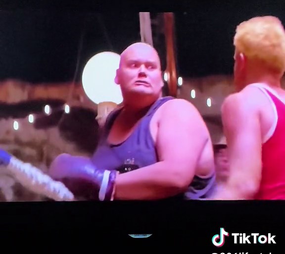 Popeye Takes on Boxing in Robin Williams Style