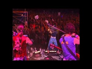 Shania Twain - UP! - Live In Chicago 2003 - 21 - Nah! (HQ).mp4