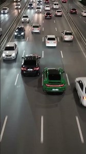 BMW M4 COMPETITION VS PORSE TYCOON