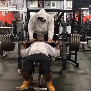 My last few force reps with 5 plates on the incline. Force reps is good for extra blood flow.. #maxx #offseason #bodybuilding Scitec Nutrition United Kingdom Scitec Magyarország Scitec Online Scitec Nutrition France | Maxx Charles