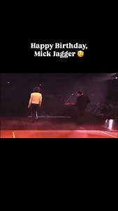 🎉 Happy 82nd Birthday to the legendary Mick Jagger! 🎤👑 Here’s a throwback to The Rolling Stones rocking out with Bob Dylan in Buenos Aires, 1998 — performing “Like A Rolling Stone”! 🎸🇦🇷 Sign up for our Daily Dylan newsletter: https://substack.com/sign-in?redirect=/&for_pub=thedailydylan #MickJagger #BobDylan #TheRollingStones #RockLegends @bobdylan @mickjagger | Daily Dylan