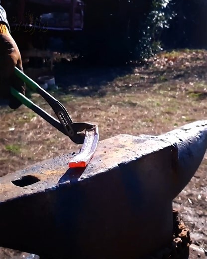 Forging A Japanese Tanto Out Of Wrench | DIY & Crafts