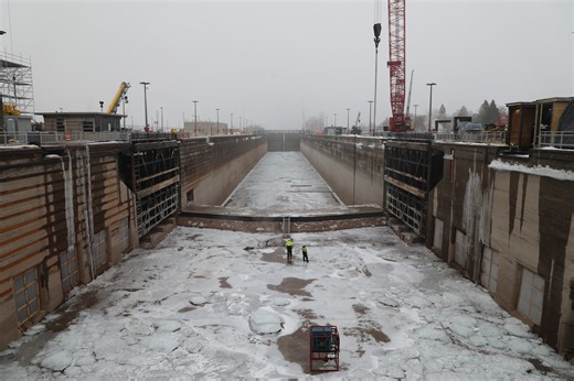 Thousand-foot freighter is last ship through Soo Locks as it closes for winter