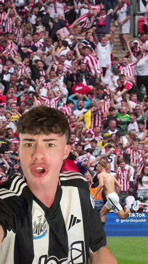 Sunderland Fans' Derby Day Chants on the Tyne
