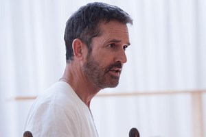 Everett claims biography prize | Official London Theatre