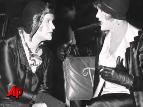 Actor Tony Curtis Dies at Las Vegas Home