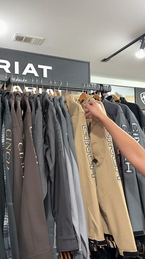 Cinch Softshell Jacket in Tan - Stylish and Durable