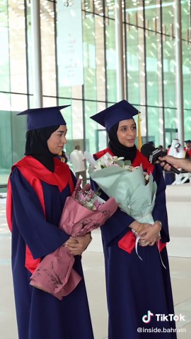 تخرج طلاب بوليتكنك البحرين