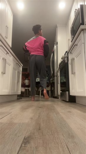 Annaisabouttopoop (@annaisabouttopoop2)’s videos with Leave Em Alone - Quality Control & Layton Greene & Lil Baby