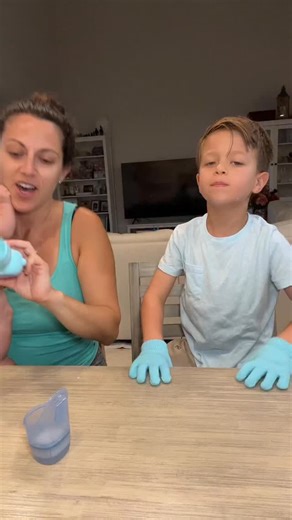 Mama Finds • Kids Essentials on Instagram: "Floating bubbles, instant smiles ✨🫧 A fog bubble machine fills playtime with magical bubbles that kids love to watch, chase, and pop. Have you seen their reaction when the bubbles start floating? 😄💛 #BubbleMachine #KidsFun #OutdoorPlay"