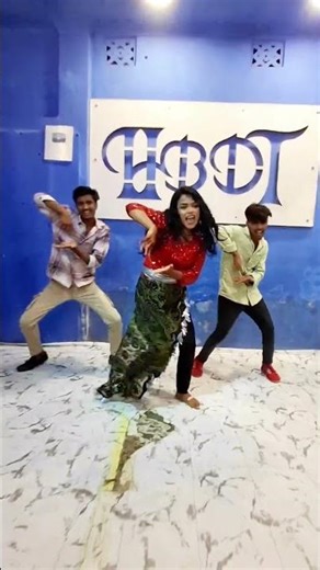 কি নেশা ঢাইলা দিলি গ্লাস এ / বিলেত রাজা / Ki Nesha / Bilet Raja / #shorts #short #dance