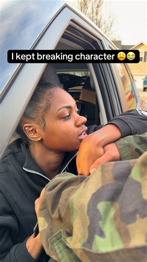 I couldn’t stop laughing 😩😭🤣🤣 #collinskaye #bloopers #blooper😂