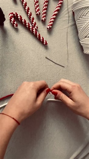 Handmade Candy Cane Macrame Tutorial