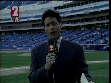 CBS Chicago Vault: Michael Jordan announces his retirement from basketball in 1993