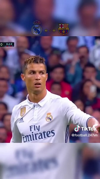 Real Madrid vs Barcelona trận đấu siêu kinh điển hay nhất mọi thời đại và pha cởi áo ăn mừng đi vào lịch sủa của Messi #football #meesi #ronaldo #fyp