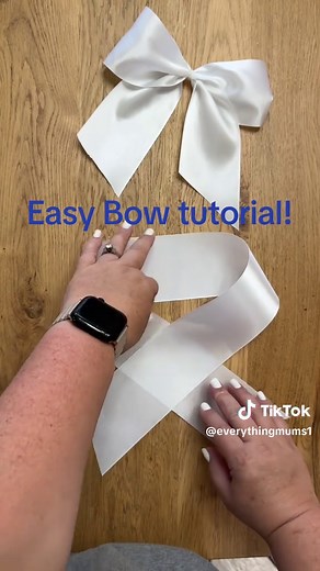 Easy Bow Tutorial: No Wire Needed for Crafting Bows