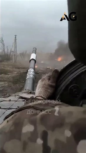“Unbelievable! Russian Tank Survives Direct Mine Hit!” #russiaukrainewar#tank#shorts