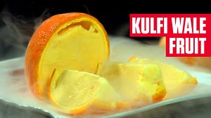 Have you ever seen this OMG fruit that actually tastes like Kulfi? No? Then let’s go to Kuremal Kulfi where every fruit you see is actually a kulfi! Don’t believe us? See with your own eyes. #OMGIndia | HISTORY